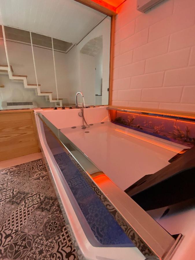 Bed and Breakfast Gilu' Adelfia Екстер'єр фото