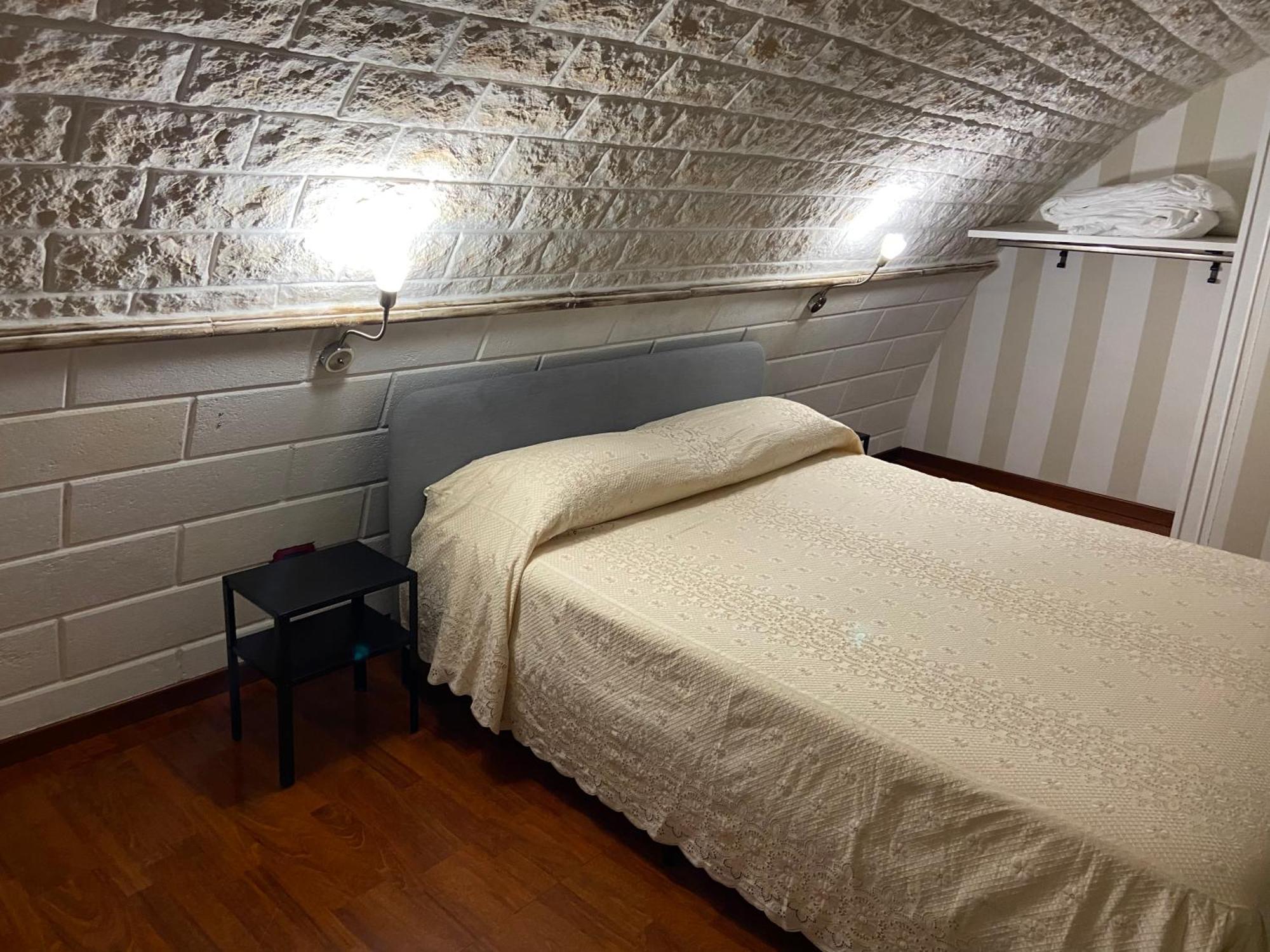 Bed and Breakfast Gilu' Adelfia Екстер'єр фото